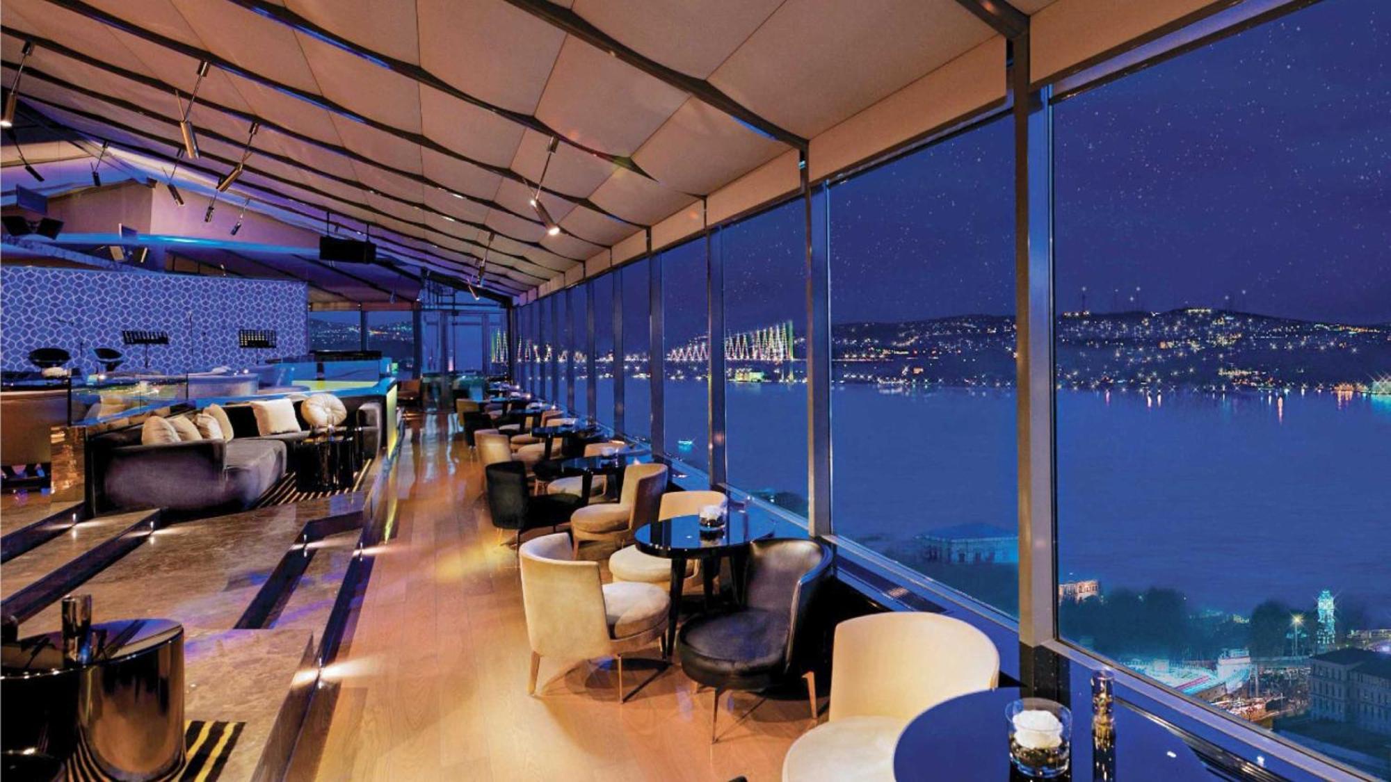 Intercontinental Istanbul By Ihg Hotel Luaran gambar Skyline Bar