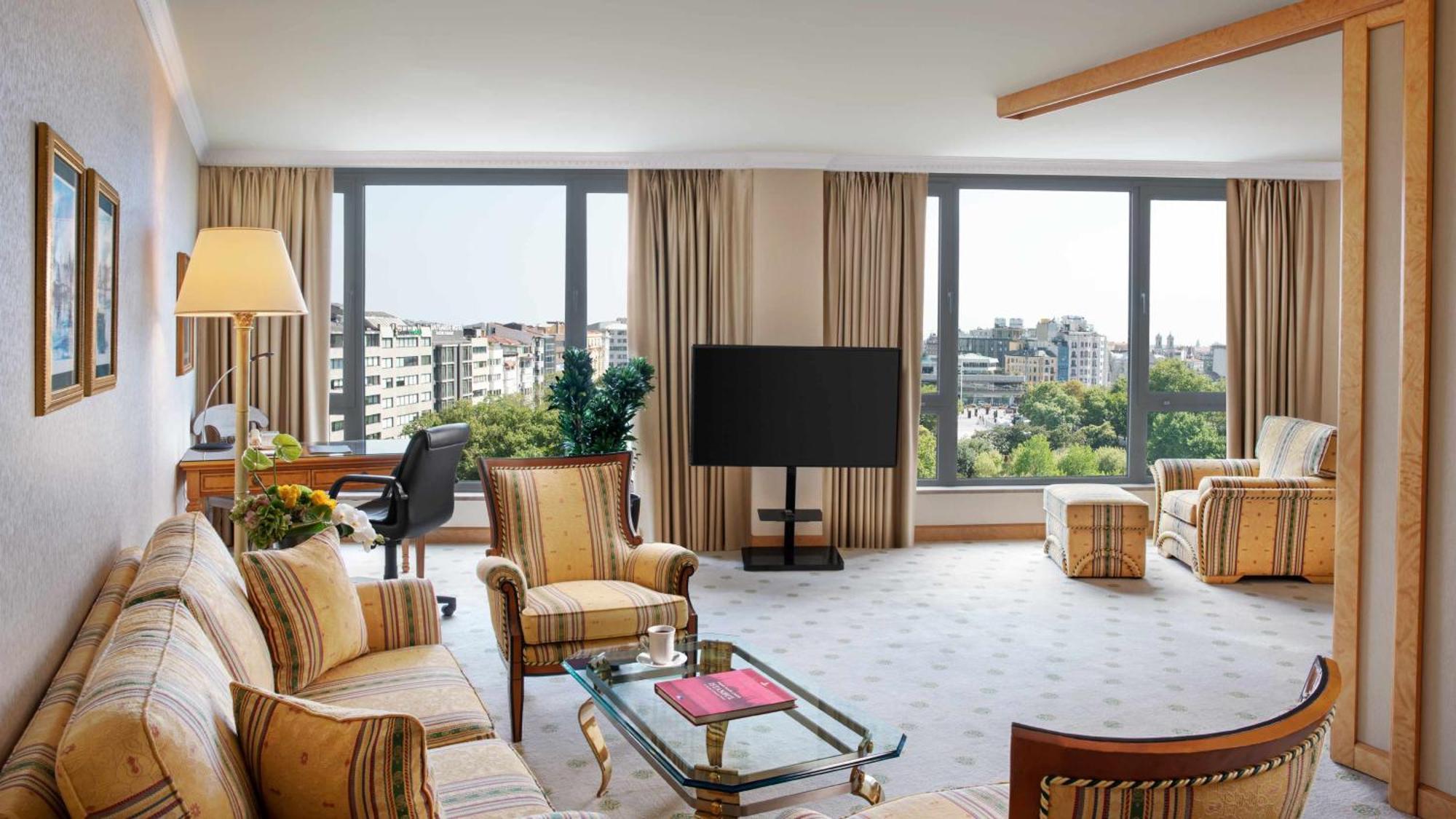 Intercontinental Istanbul By Ihg Hotel Luaran gambar A suite at the hotel