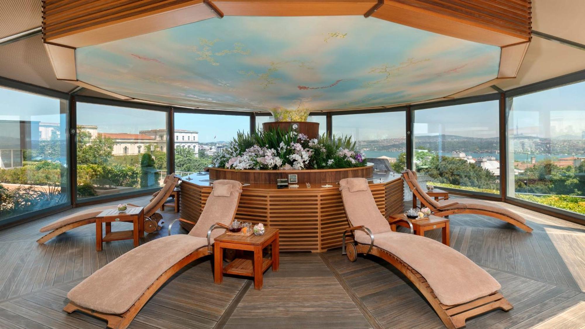 Intercontinental Istanbul By Ihg Hotel Luaran gambar The spa at the Hotel Excelsior