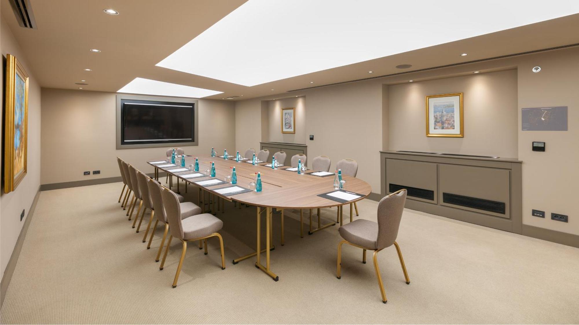 Intercontinental Istanbul By Ihg Hotel Luaran gambar Boardroom