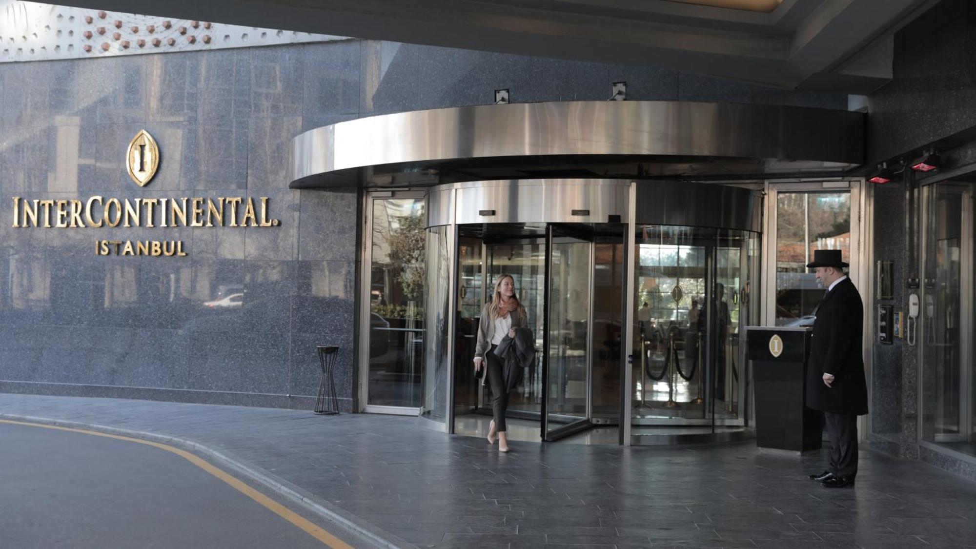 Intercontinental Istanbul By Ihg Hotel Luaran gambar Entrance of the hotel