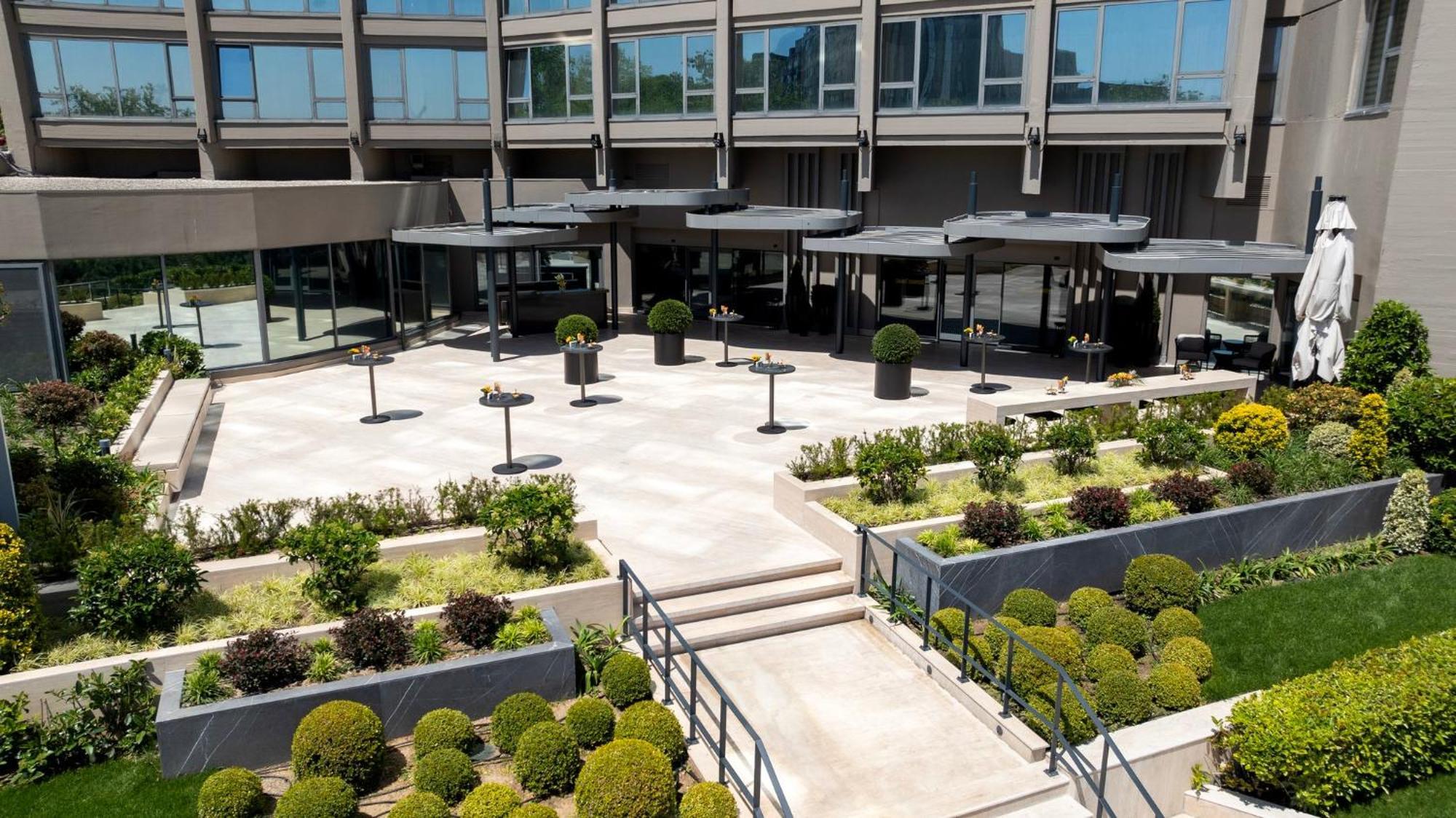 Intercontinental Istanbul By Ihg Hotel Luaran gambar The hotel's entrance