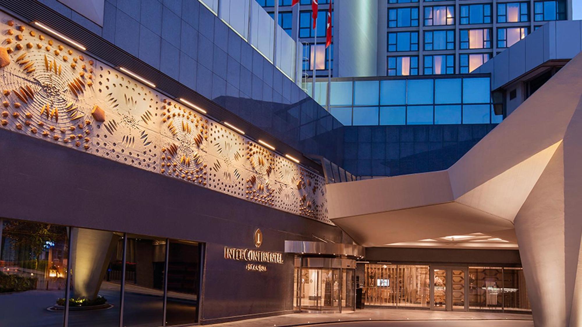 Intercontinental Istanbul By Ihg Hotel Luaran gambar Entrance of the hotel