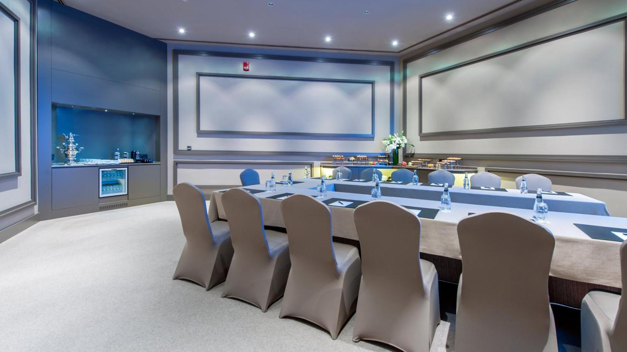 Intercontinental Istanbul By Ihg Hotel Luaran gambar Meeting room